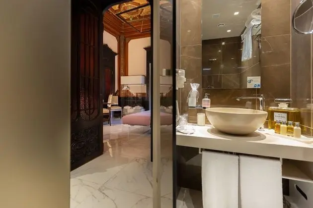 Deluxe Tek Büyük Yataklı Oda, 1 Yatak Odası, Sigara İçilmez, Özel Banyo