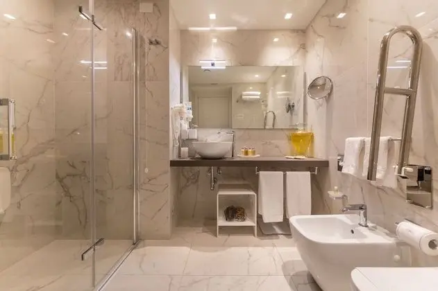 Deluxe Tek Büyük Yataklı Oda, 1 Yatak Odası, Sigara İçilmez, Özel Banyo