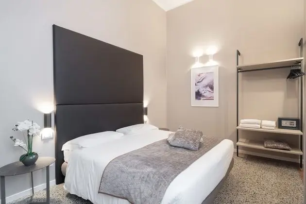 Standard Tek Büyük Yataklı Oda, Kanal Manzaralı