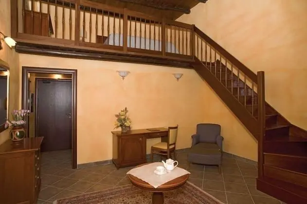 Deluxe Üç Kişilik Oda