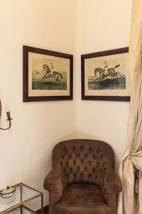 Deluxe Tek Büyük Yataklı Oda (French Balcony)