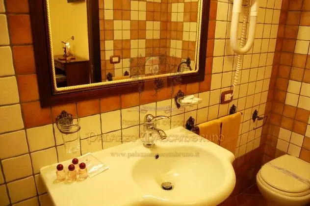 Classic Tek Büyük Yataklı Oda