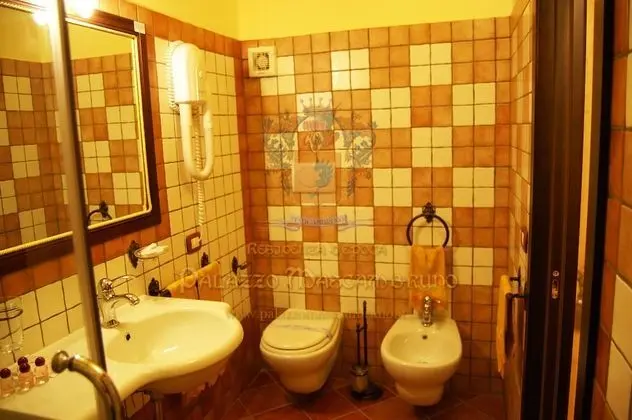 Classic Tek Büyük Yataklı Oda