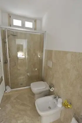 Tek Büyük Yataklı Oda, Teras