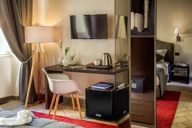 Deluxe Tek Büyük Yataklı Oda