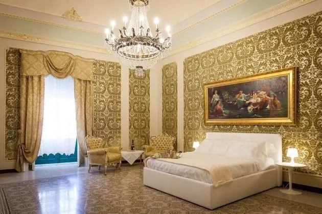 Deluxe Tek Büyük Yataklı Oda (Sole)