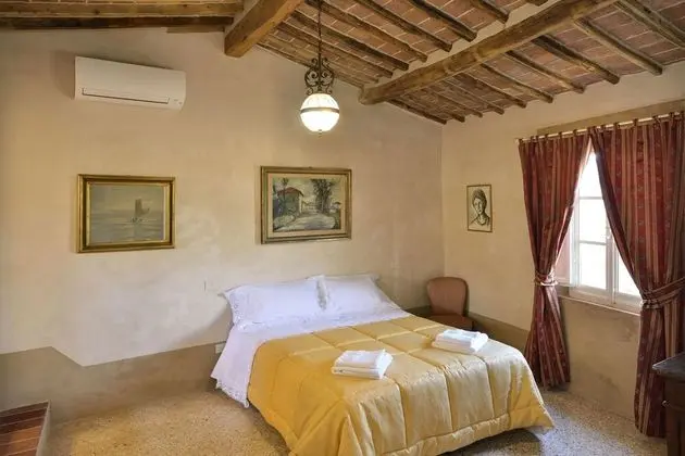 Standard Tek Büyük veya İki Ayrı Yataklı Oda