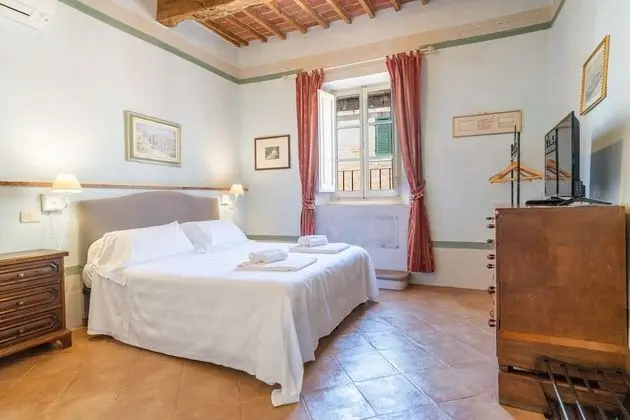 Superior Tek Büyük veya İki Ayrı Yataklı Oda