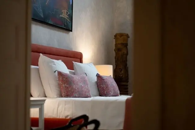 Classic Tek Büyük Yataklı Oda