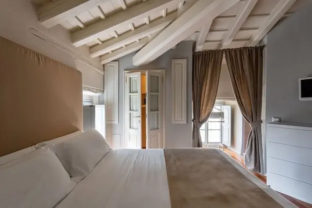 Classic Tek Büyük Yataklı Oda