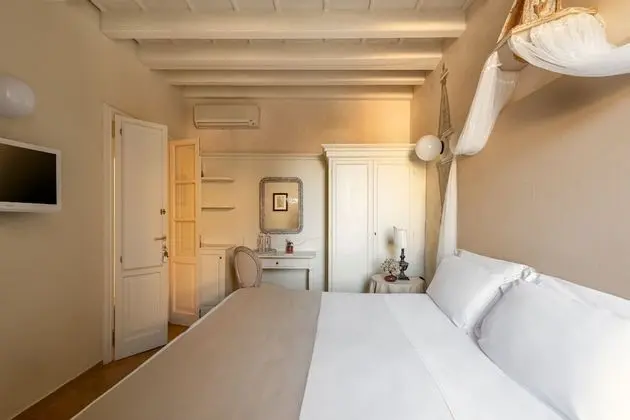 Classic Tek Büyük Yataklı Oda