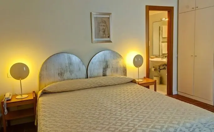 Tek Büyük veya İki Ayrı Yataklı Oda