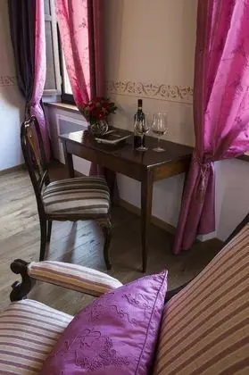 Tek Büyük veya İki Ayrı Yataklı Oda, Banyolu/Duşlu