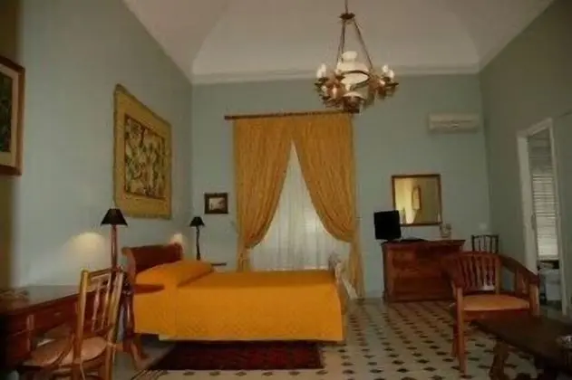 Büyük Yataklı Tek Kişilik Oda, Özel Banyo