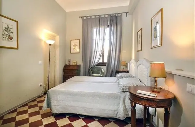 Classic Tek Büyük veya İki Ayrı Yataklı Oda