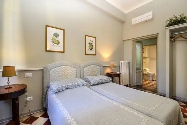 Classic Tek Büyük veya İki Ayrı Yataklı Oda