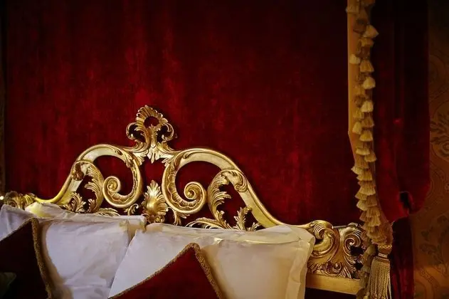 Junior Süit, 1 En Büyük (King) Boy Yatak, Kanal Manzaralı