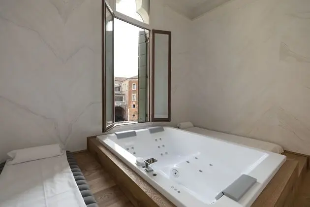 Royal Daire, Ek Bina (Wellness, 705 - 40 mt dall'hotel)
