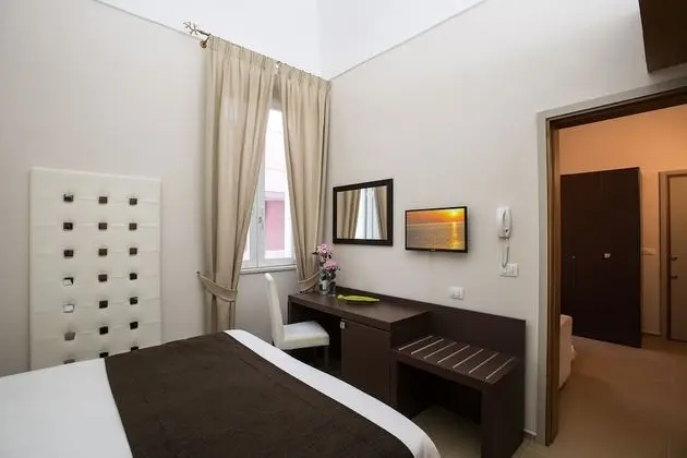 Süit, 1 Büyük (Queen) Boy Yatak, Sigara İçilmez