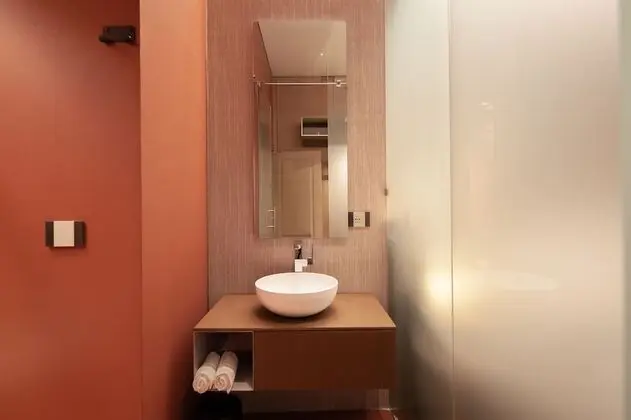 Classic Tek Büyük Yataklı Oda