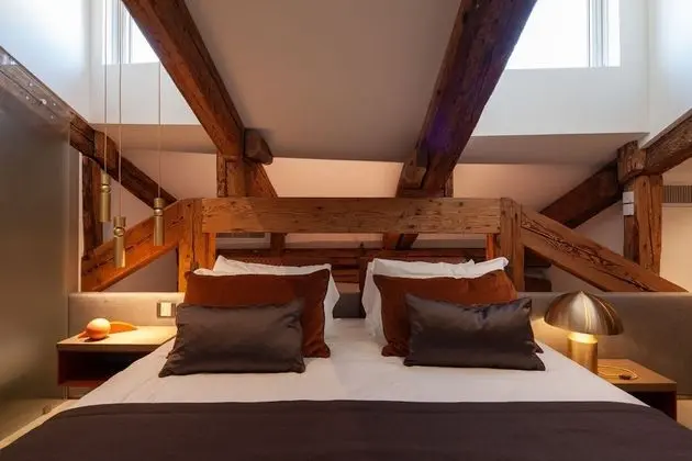 Deluxe Tek Büyük Yataklı Oda (Penthouse)