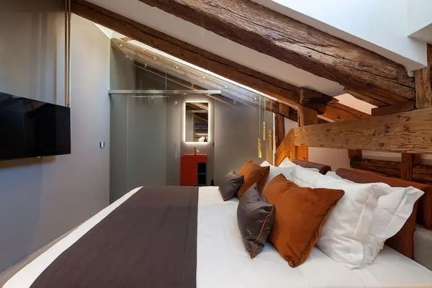 Deluxe Tek Büyük Yataklı Oda (Penthouse)