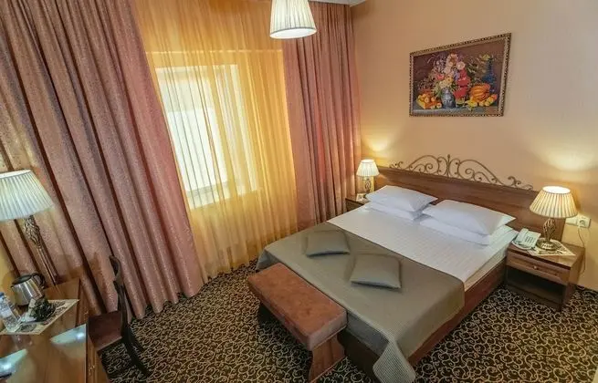 Premier Tek Büyük Yataklı Oda