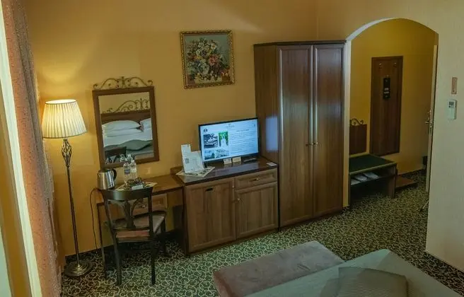 Premier Tek Büyük Yataklı Oda