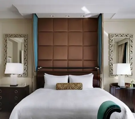 Prestige Club Lounge Luxury King Suite