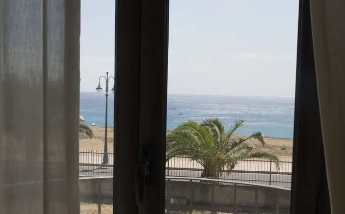 Tek Büyük veya İki Ayrı Yataklı Oda, 1 Yatak Odası