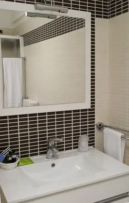 Tek Büyük veya İki Ayrı Yataklı Oda, 1 Yatak Odası