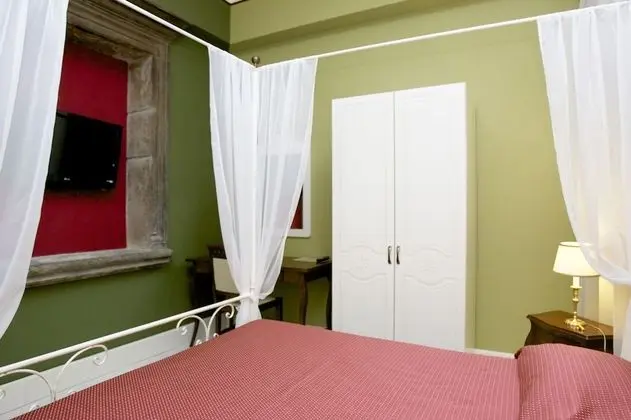 Tek Büyük Yataklı Oda