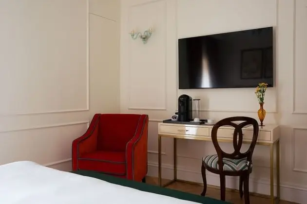 Deluxe Tek Büyük Yataklı Oda