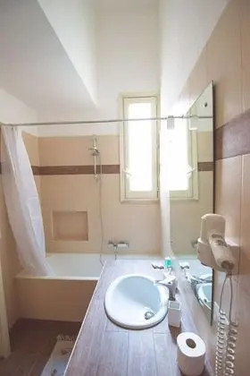 Standard Tek Büyük Yataklı Oda (without breakfast)