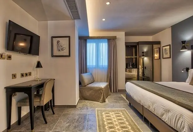 Deluxe Tek Büyük Yataklı Oda