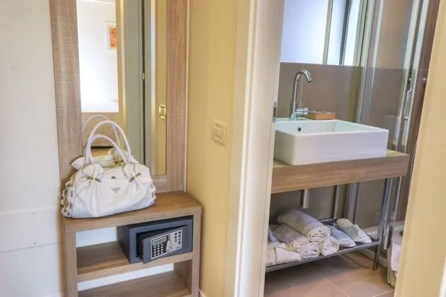 Classic Üç Kişilik Oda