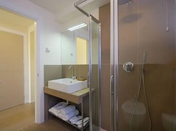 Classic Üç Kişilik Oda