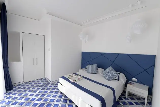 Deluxe Tek Büyük Yataklı Oda, 1 Büyük (Queen) Boy Yatak ve Çekyat, Deniz Manzaralı