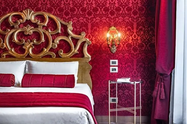 Deluxe Tek Büyük veya İki Ayrı Yataklı Oda, Kanal Manzaralı