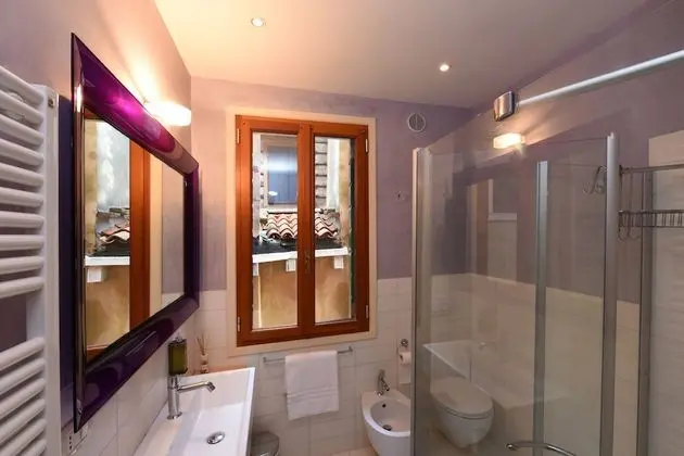 Superior Süit, Banyolu/Duşlu