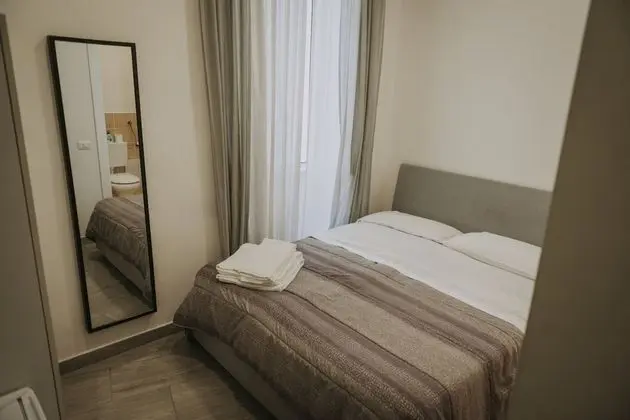 Tek Büyük Yataklı Oda