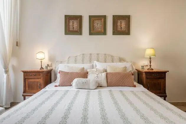 Business Tek Büyük veya İki Ayrı Yataklı Oda