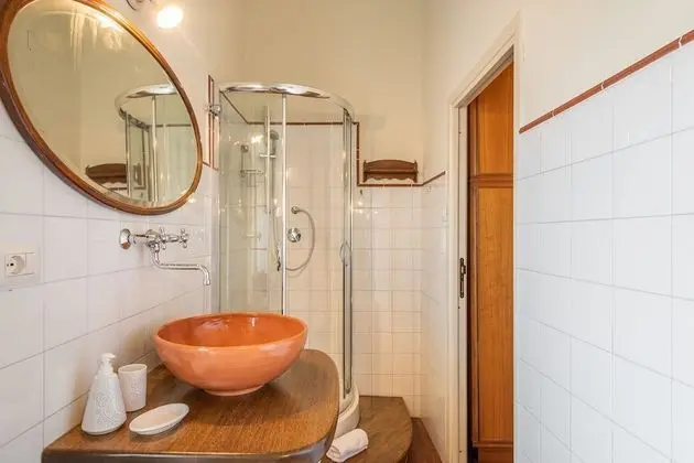 Business Tek Büyük veya İki Ayrı Yataklı Oda