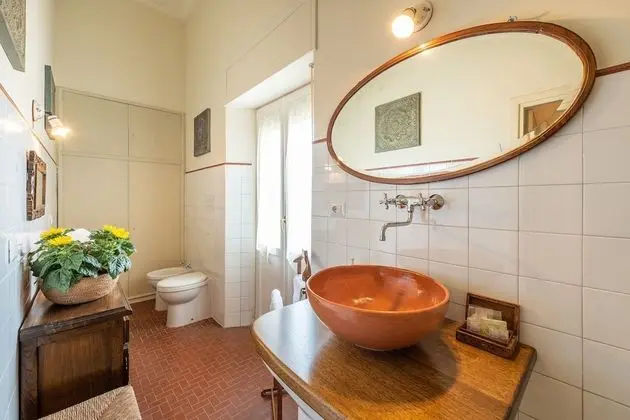 Business Tek Büyük veya İki Ayrı Yataklı Oda