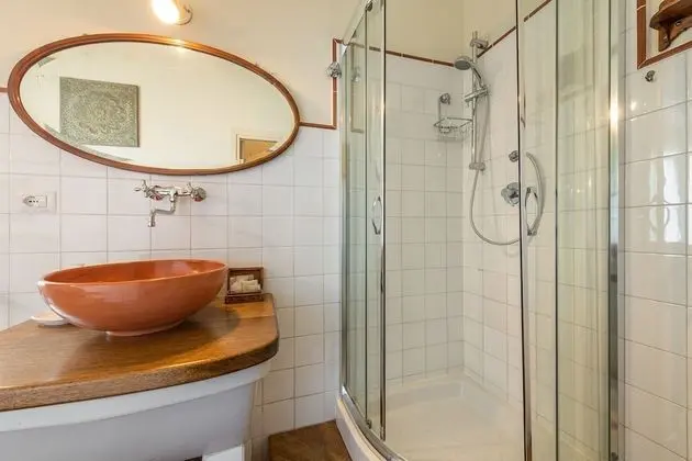 Business Tek Büyük veya İki Ayrı Yataklı Oda