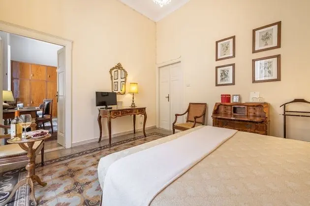 Royal Dört Kişilik Oda