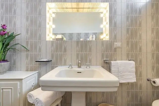 Royal Dört Kişilik Oda