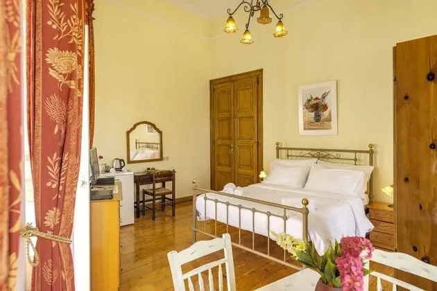Tek Büyük Yataklı Oda, Balkon