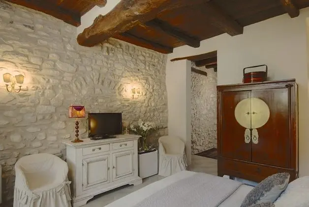 Deluxe Tek Büyük Yataklı Oda, Bahçe Manzaralı (The Garden Room)