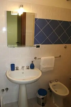Economy Tek Büyük Yataklı Oda